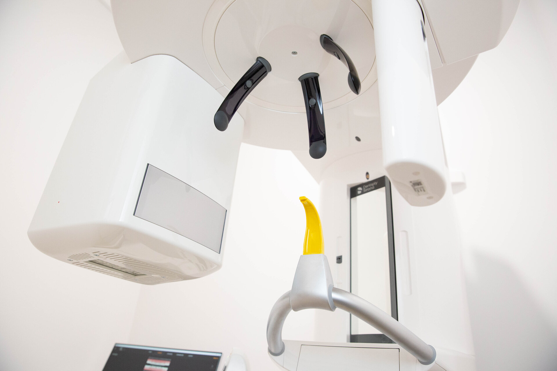 Y3 Smiles Dental clinic - 80